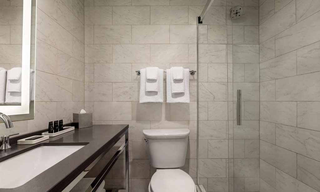 The Admiral Hotel Мобил Екстериор снимка